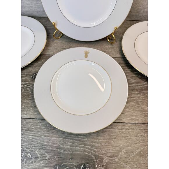 Wedgwood Vera Wang 9” Gray Pineapple Gold Trim Accent Salad Plate-Set Of 4 - Picture 4 of 7